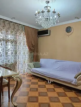 Satılır 4 otaqlı mənzil 100 m² — Bakı, 8-ci kilometr 4 otaq 100.00 m²