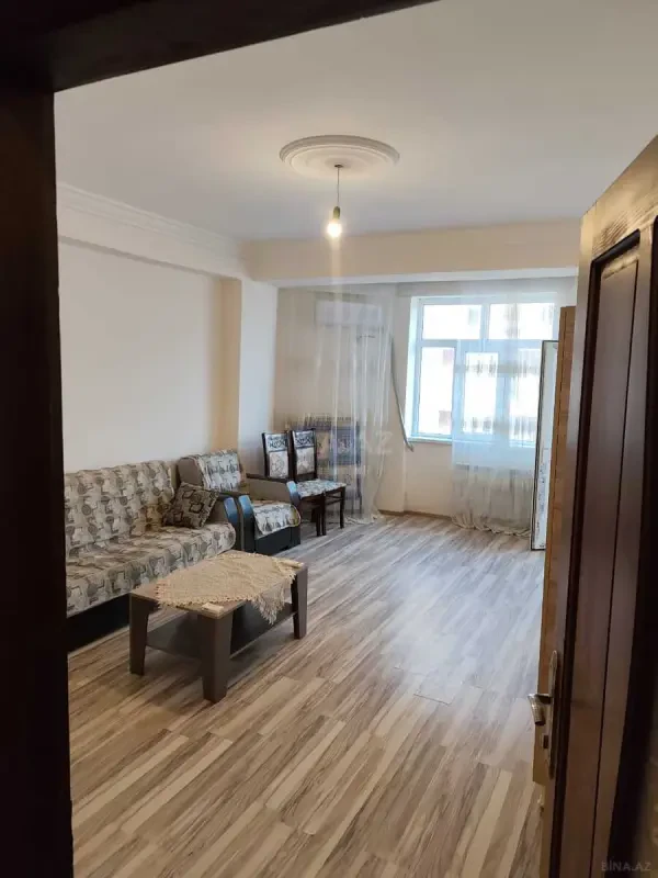 Kirayə verilir 2 otaqlı mənzil 70 m²