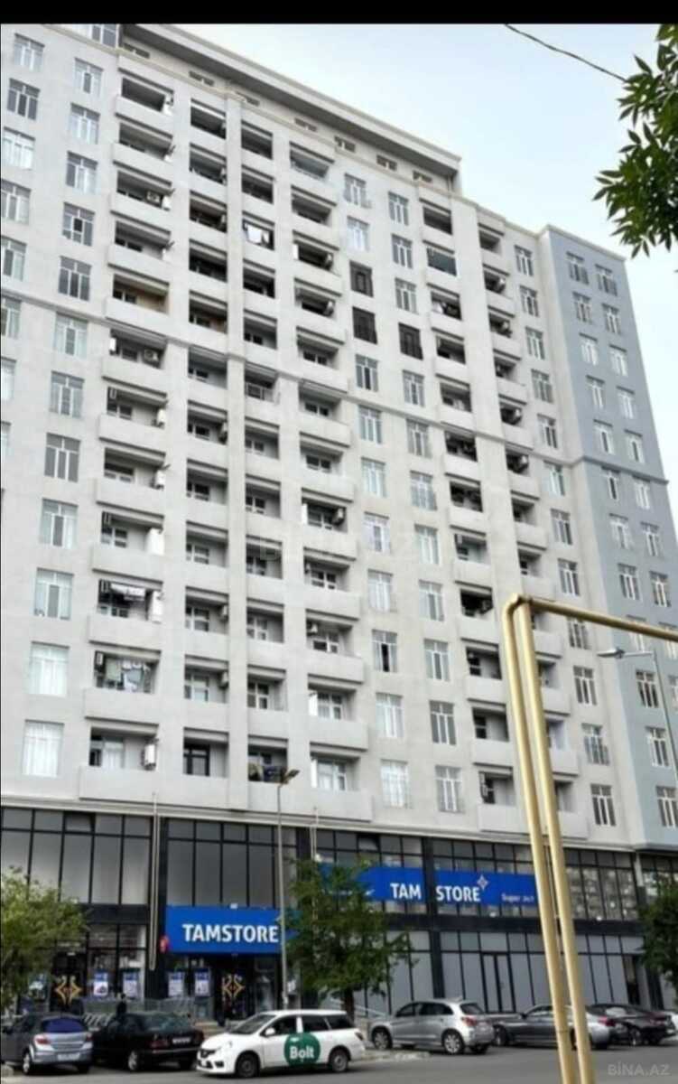 Satılır 2 otaqlı mənzil 82 m²