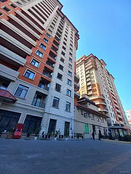 Kirayə verilir 2 otaqlı mənzil 90 m² — Bakı 2 otaq 90.00 m²