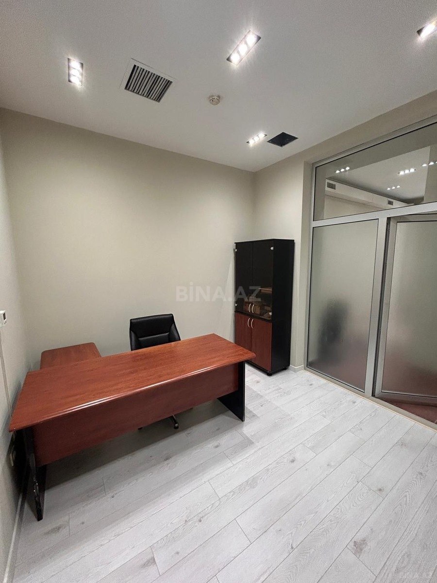 Kirayə verilir 3 otaqlı ofis 70 m²