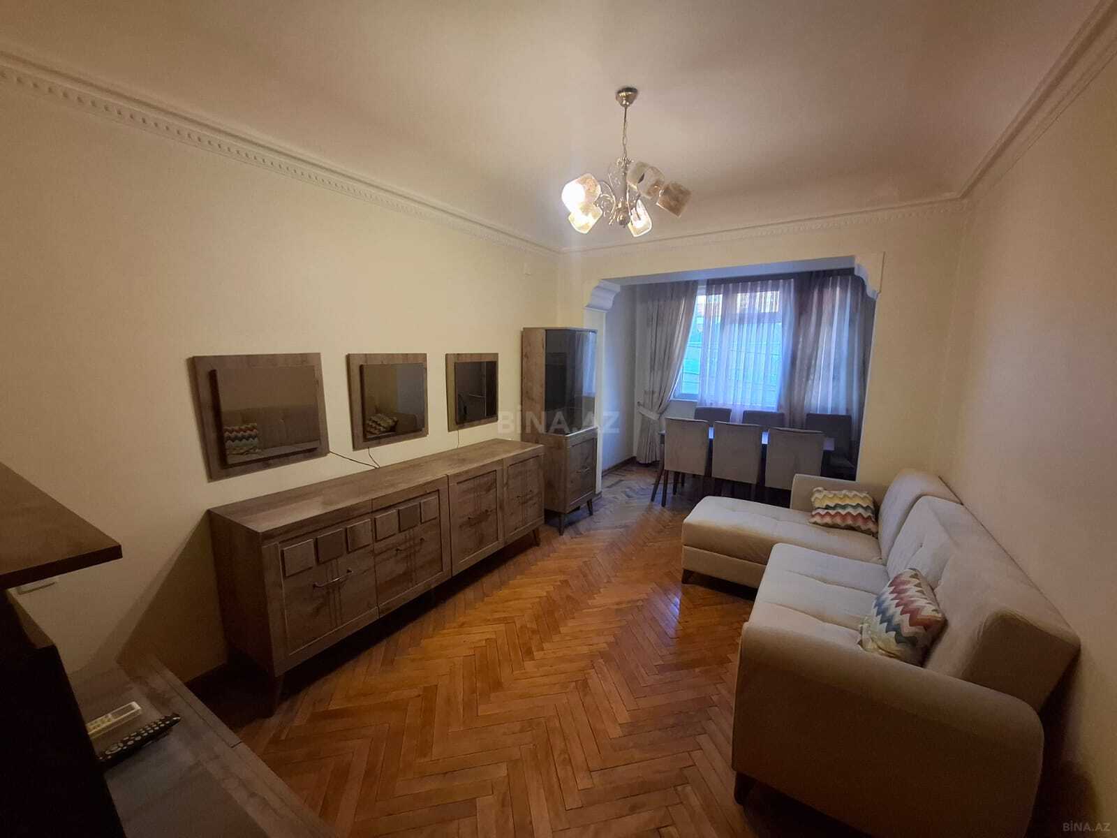Satılır 3 otaqlı mənzil 75 m²