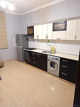 Kirayə verilir 4 otaqlı mənzil 148 m² — Bakı 4 otaq 148.00 m²