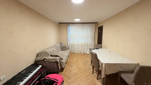 Satılır 3 otaqlı mənzil 75 m² — Bakı, İnşaatçılar 3 otaq 75.00 m²