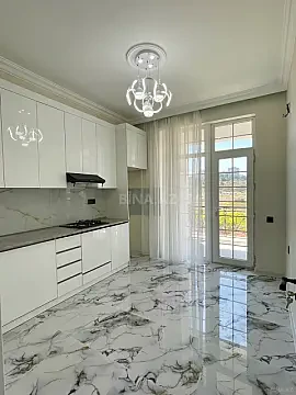 Satılır 3 otaqlı mənzil 110 m² — Bakı, Yeni Günəşli 3 otaq 110.00 m²