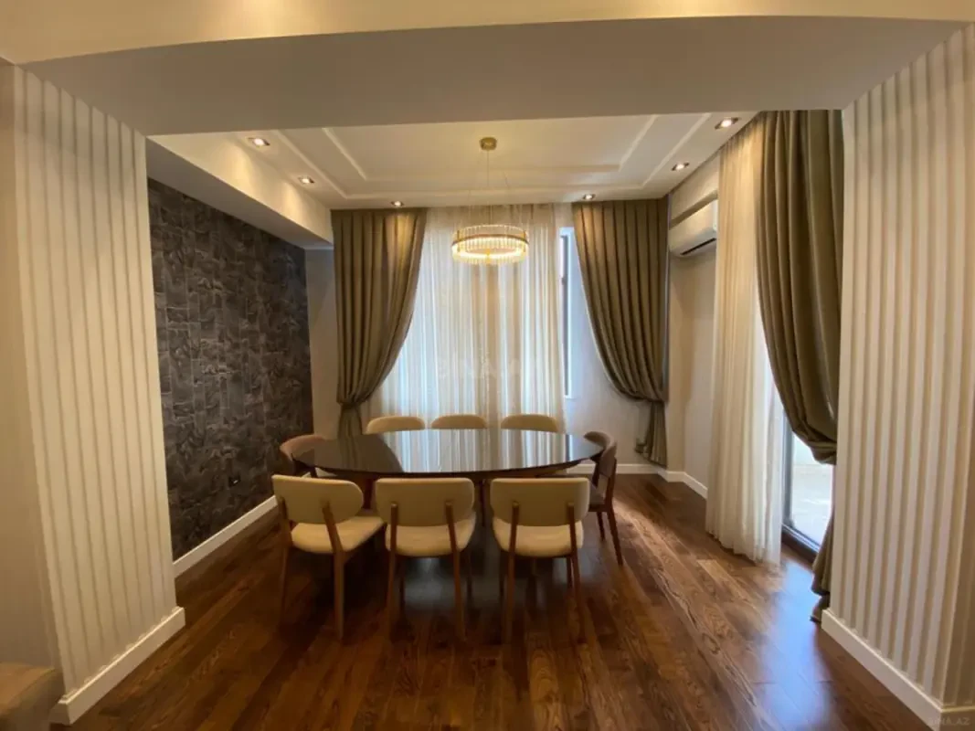 Kirayə verilir 3 otaqlı mənzil 108 m²