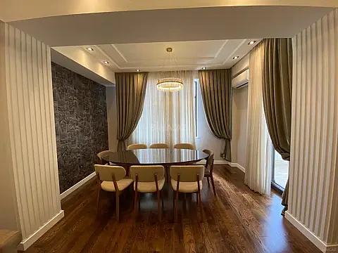 Kirayə verilir 3 otaqlı mənzil 108 m² — Bakı, Nərimanov 3 otaq 108.00 m²