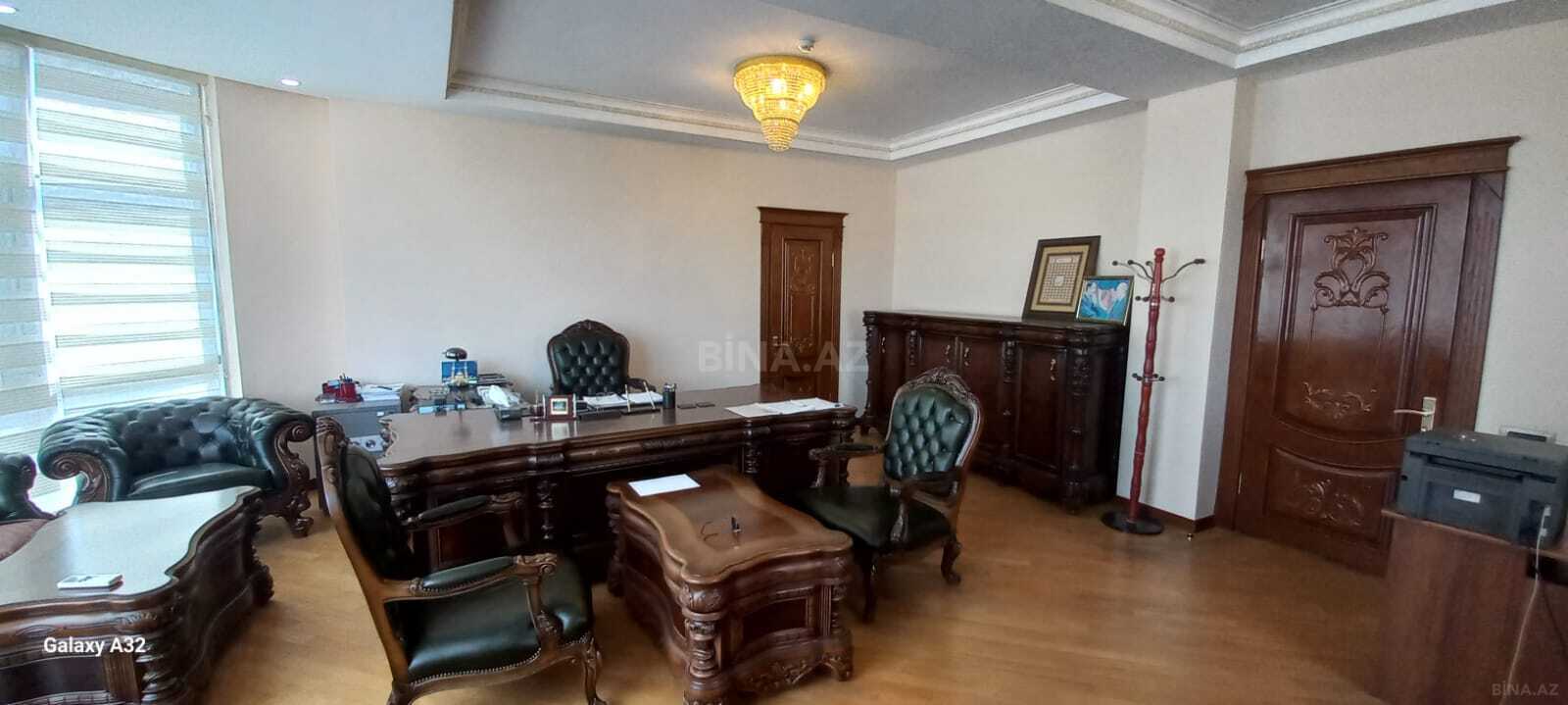 Kirayə verilir 5 otaqlı ofis 180 m²