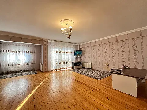 Satılır 2 otaqlı mənzil 96 m² — Bakı, Nizami 2 otaq 96.00 m²