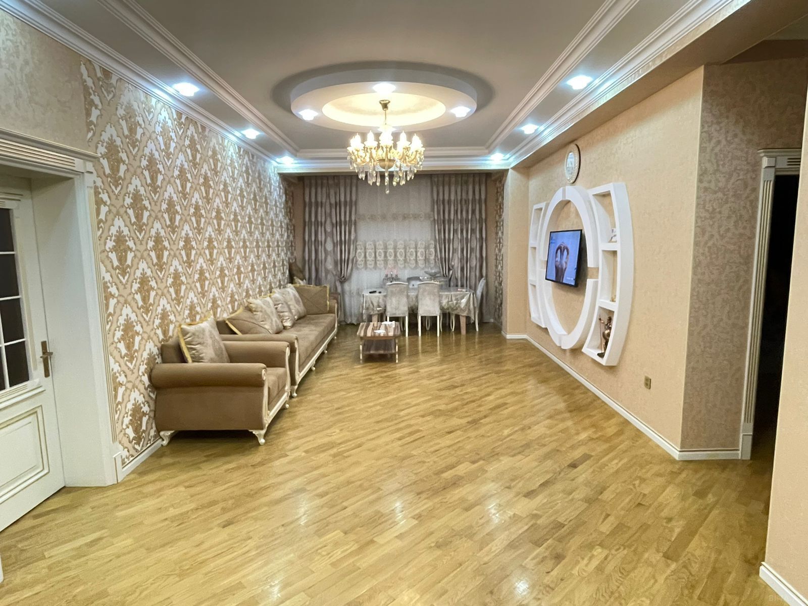 Satılır 2 otaqlı mənzil 65 m²