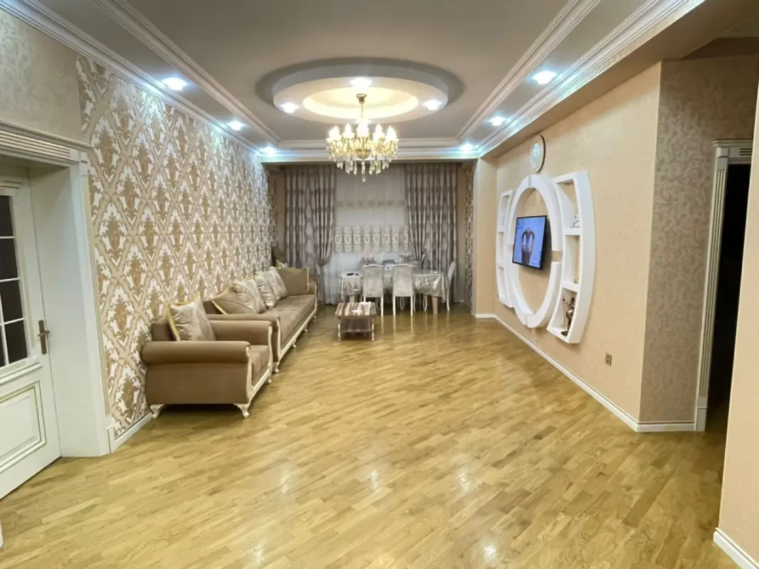 Satılır 2 otaqlı mənzil 65 m²