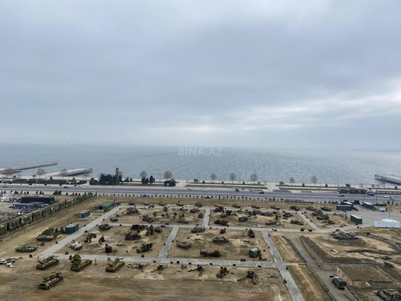 Kirayə verilir 3 otaqlı mənzil 140 m²