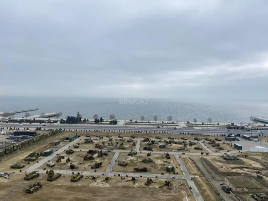 Kirayə verilir 3 otaqlı mənzil 140 m²