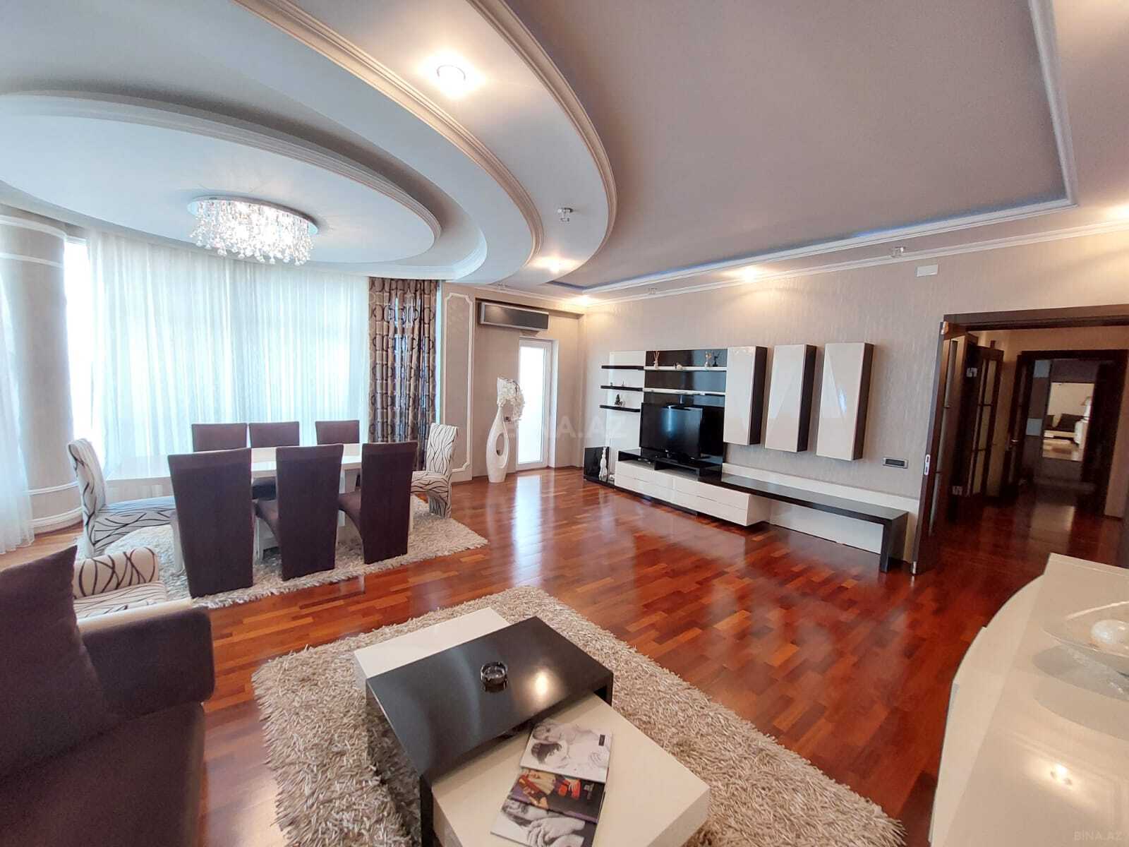 Kirayə verilir 4 otaqlı mənzil 200 m²