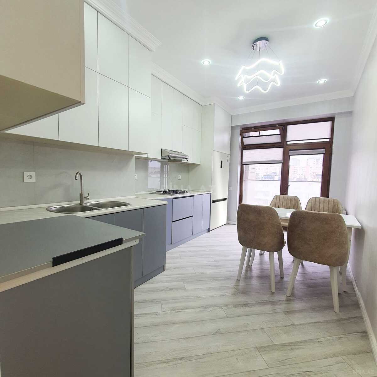 Kirayə verilir 3 otaqlı mənzil 90 m²