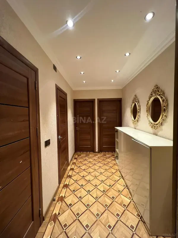 Kirayə verilir 2 otaqlı mənzil 70 m²