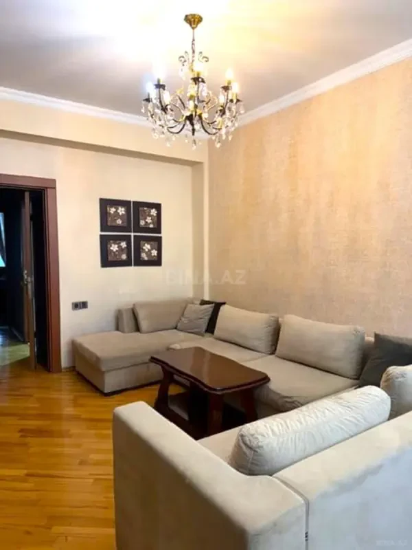 Satılır 2 otaqlı mənzil 100 m²