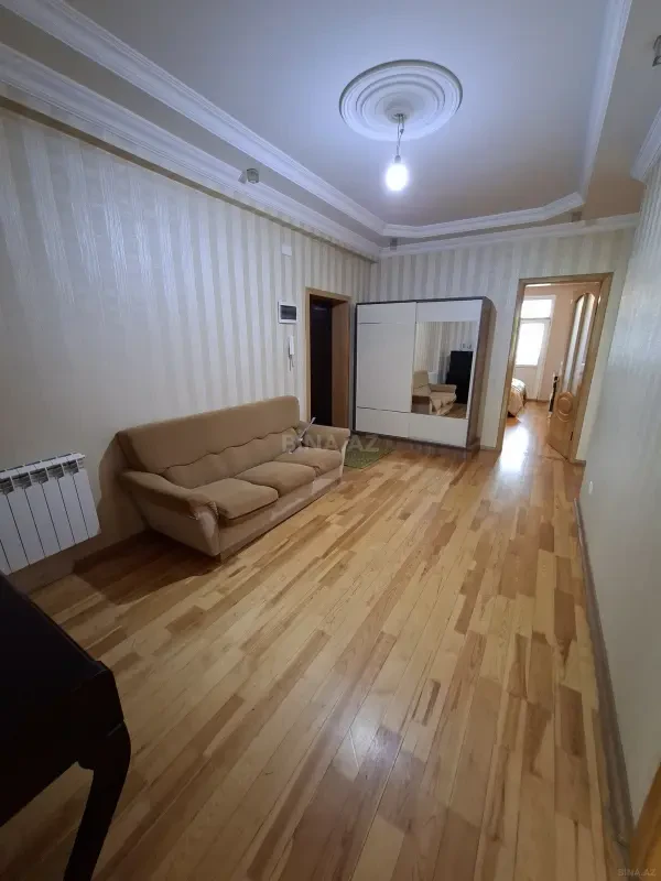 Satılır 3 otaqlı mənzil 123 m²