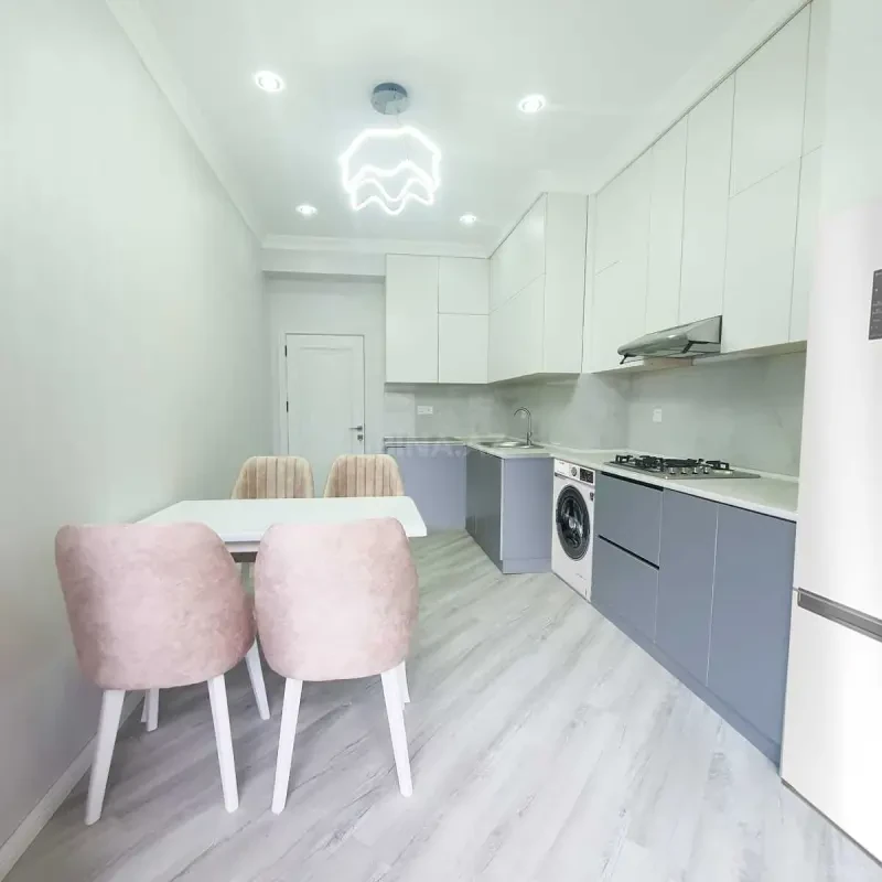 Kirayə verilir 3 otaqlı mənzil 97 m²