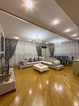 Satılır 3 otaqlı mənzil 140 m² — Bakı 3 otaq 140.00 m²