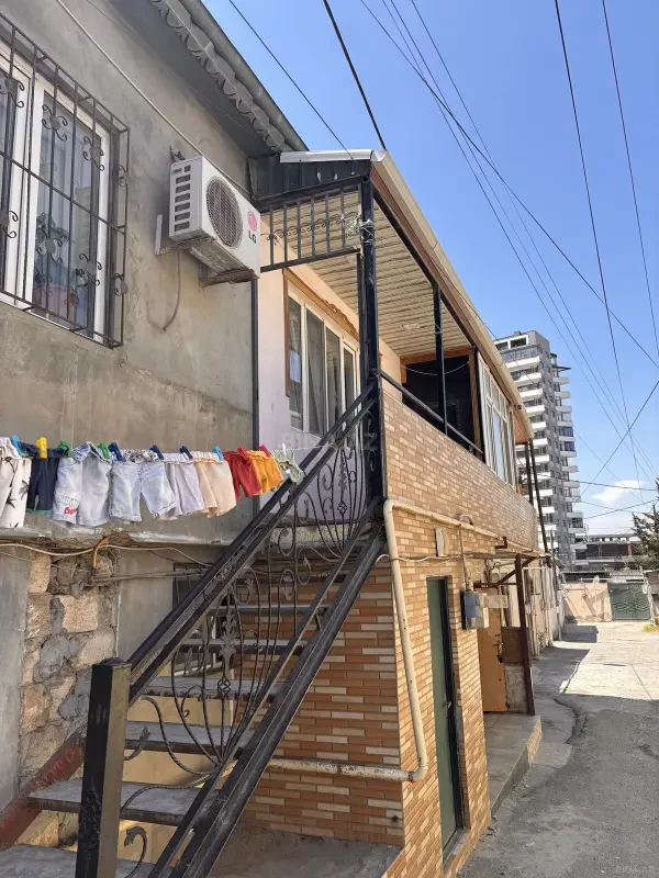 Kirayə verilir 2 otaqlı həyət evi 60 m²