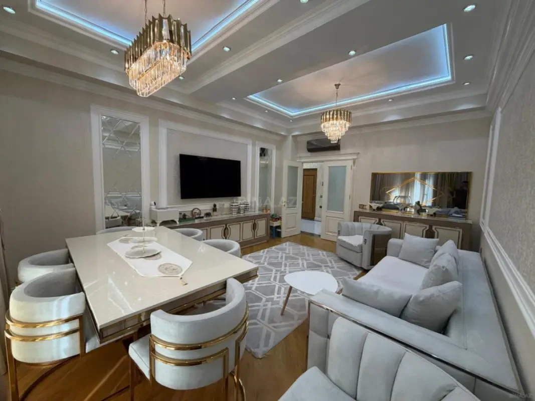 Satılır 2 otaqlı mənzil 90 m²