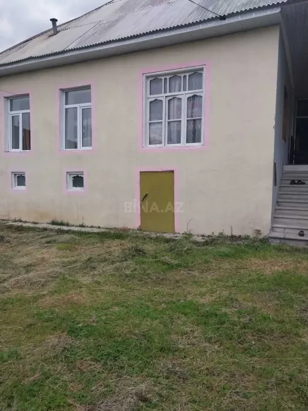 Kirayə verilir 4 otaqlı həyət evi 100 m²