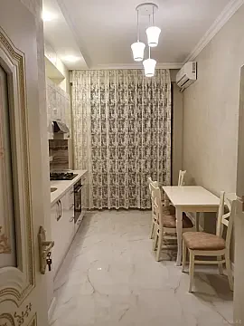 Kirayə verilir 3 otaqlı mənzil 120 m² — Bakı, Nərimanov 3 otaq 120.00 m²