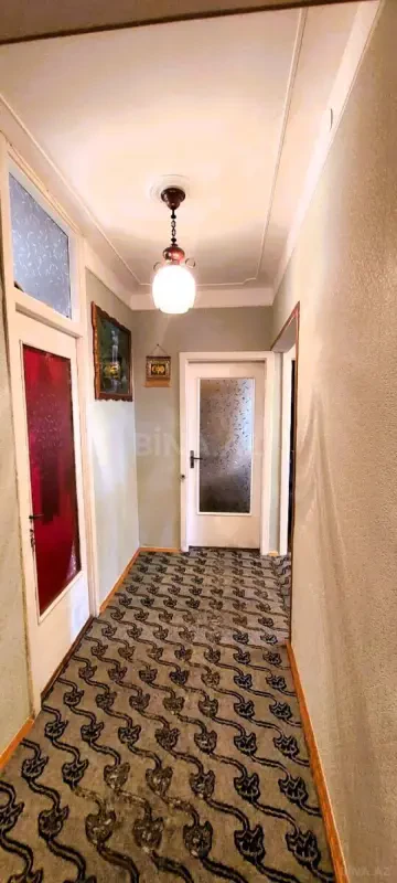 Satılır 4 otaqlı mənzil 100 m²