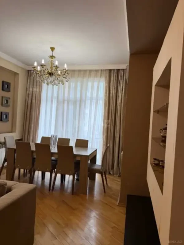 Satılır 2 otaqlı mənzil 95 m²