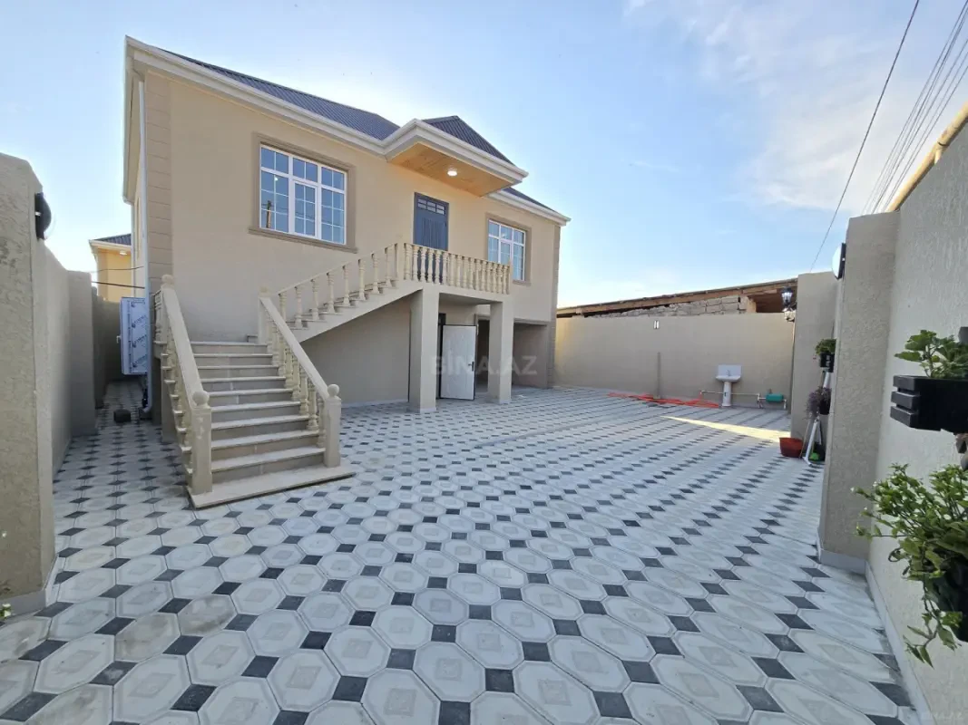 Satılır 3 otaqlı həyət evi 100 m²