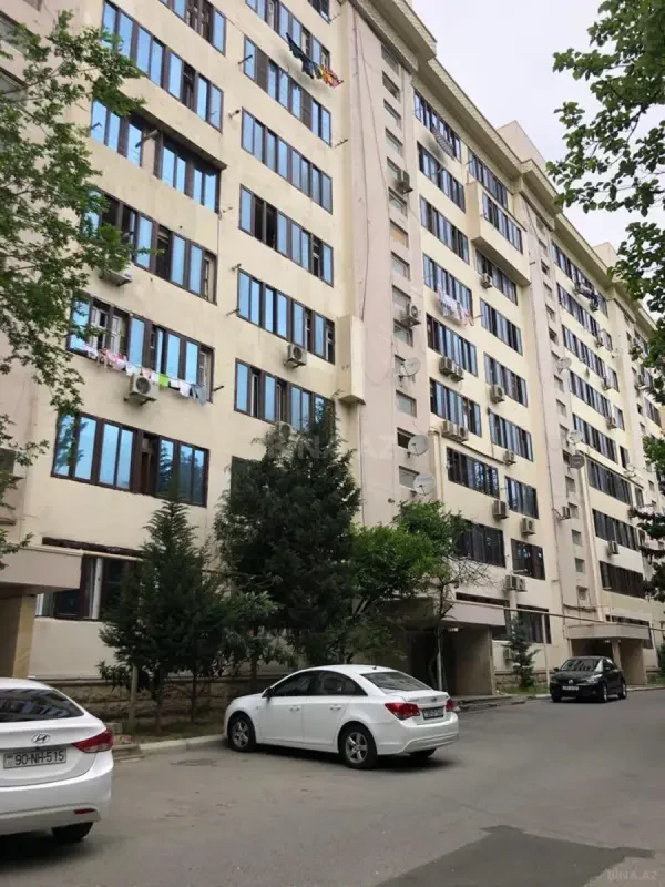 Satılır 2 otaqlı mənzil 68 m²