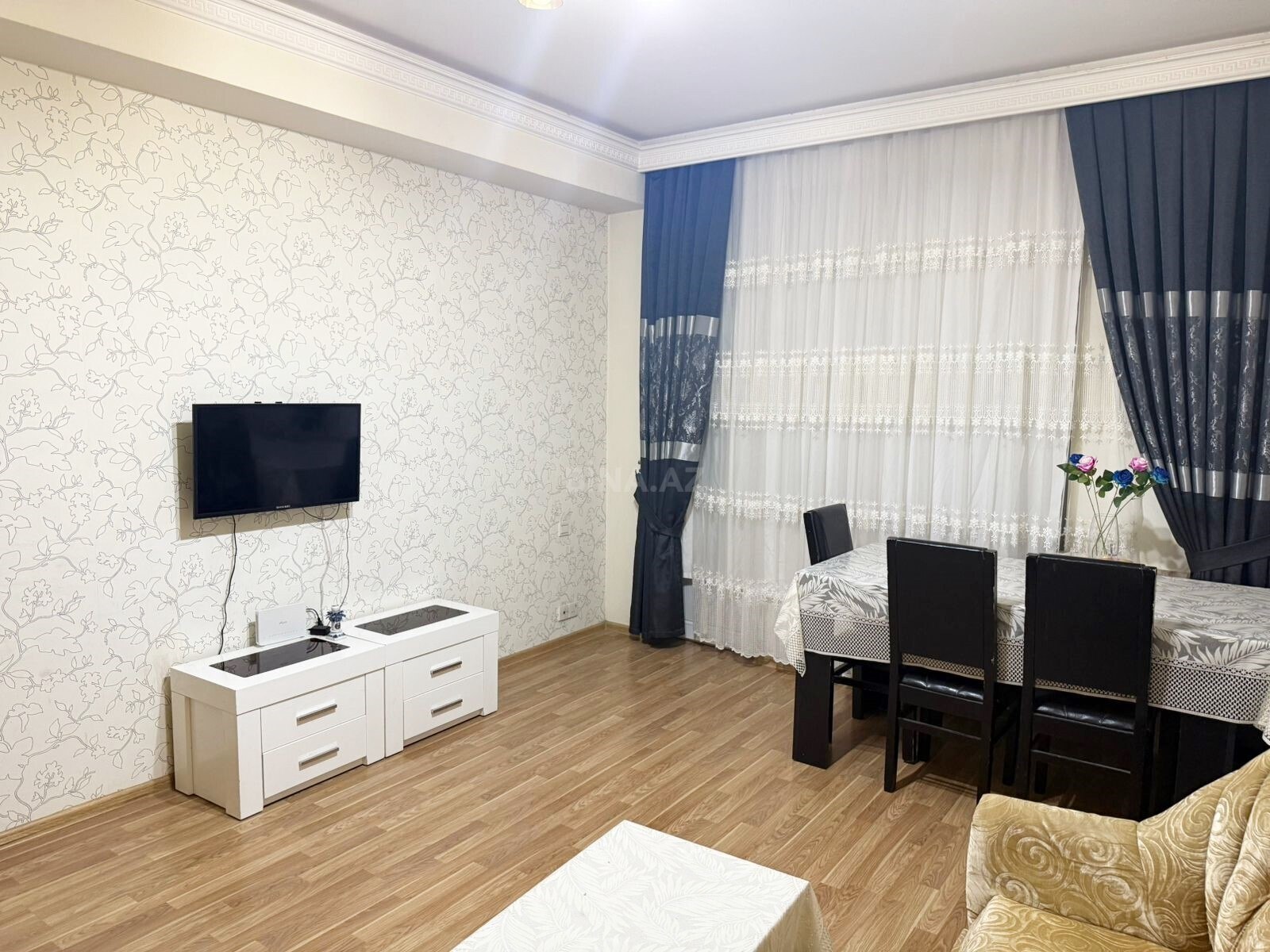 Kirayə verilir 2 otaqlı mənzil 63 m²