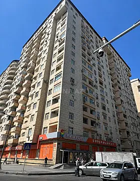 Satılır 2 otaqlı mənzil 70 m² — Bakı, Həzi Aslanov qəs. 2 otaq 70.00 m²
