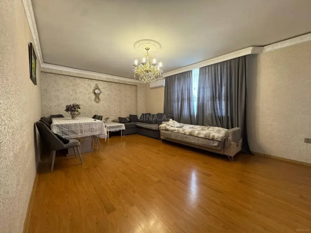 Satılır 2 otaqlı mənzil 67 m²