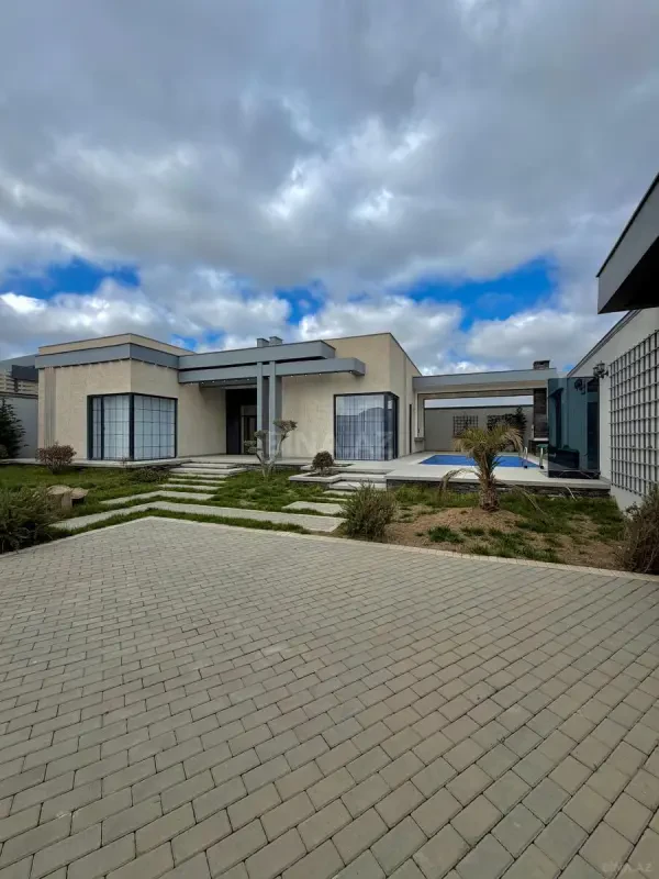 Satılır 4 otaqlı həyət evi 200 m²