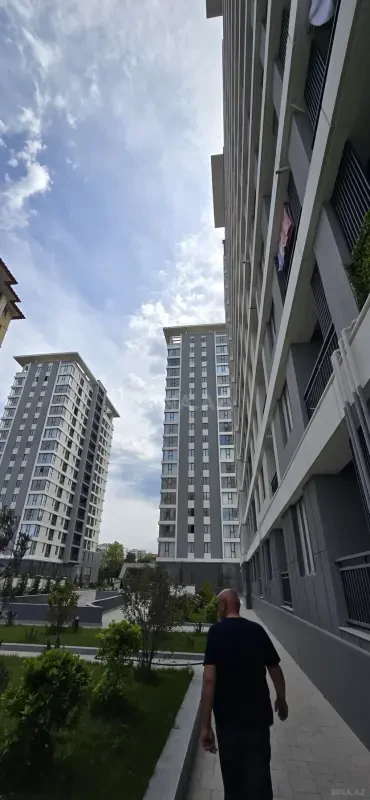 Satılır 2 otaqlı mənzil 75.5 m²