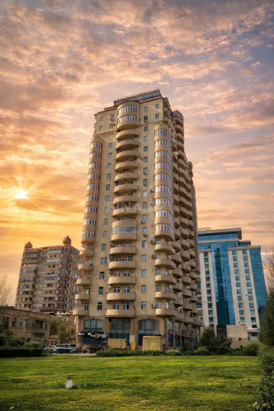 Satılır 3 otaqlı mənzil 150 m²