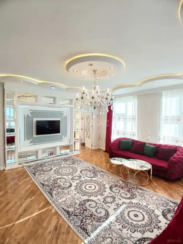 Kirayə verilir 3 otaqlı mənzil 105 m²