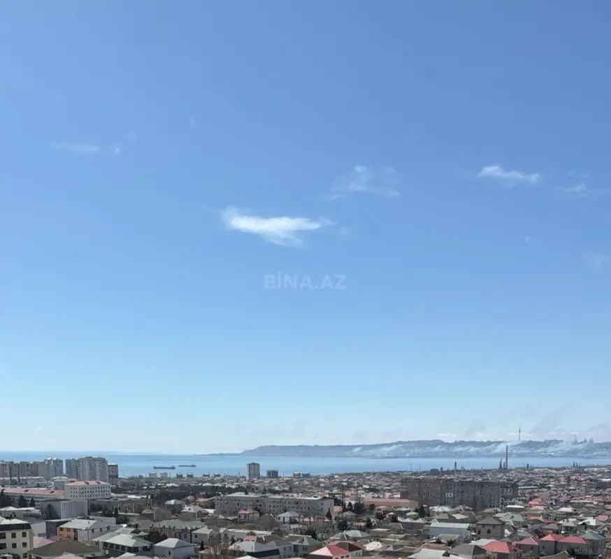 Satılır 3 otaqlı mənzil 140 m²