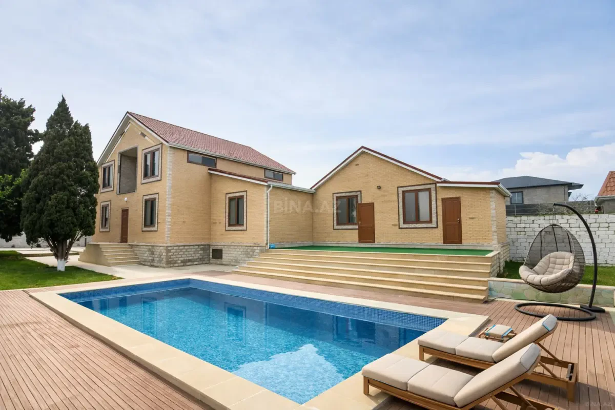 Satılır 7 otaqlı həyət evi 360 m²