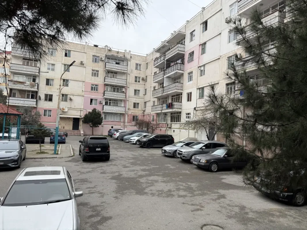 Satılır 1 otaqlı mənzil 45 m²