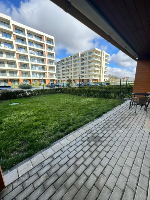 Kirayə verilir 2 otaqlı mənzil 96 m²