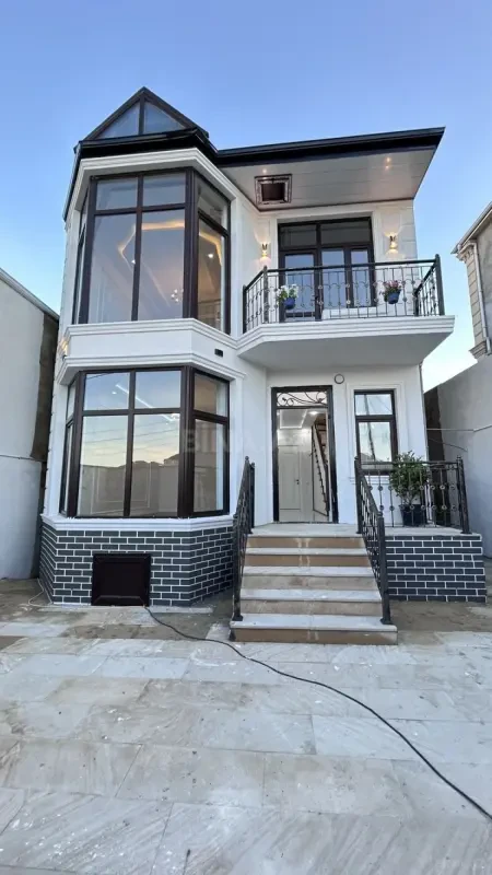 Satılır 4 otaqlı həyət evi 100 m²