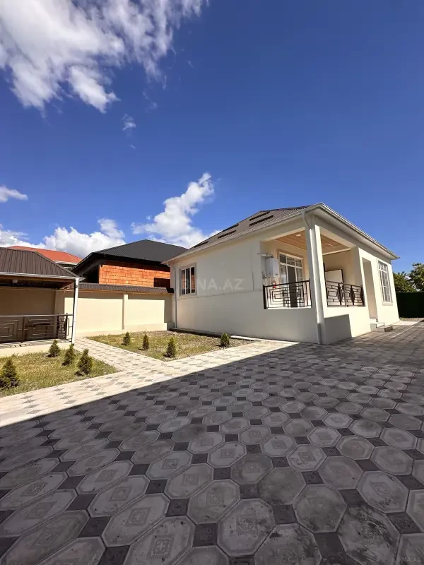 Satılır 3 otaqlı həyət evi 100 m²