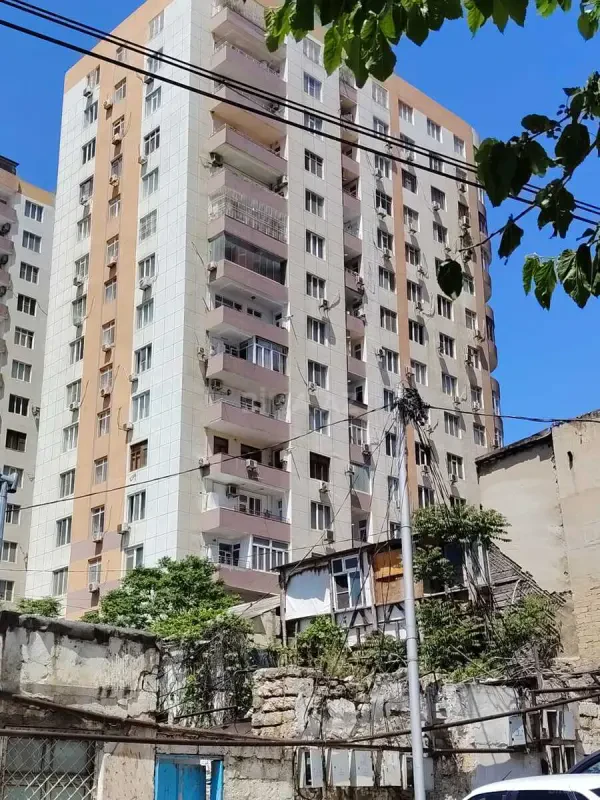 Kirayə verilir 2 otaqlı mənzil 60 m²