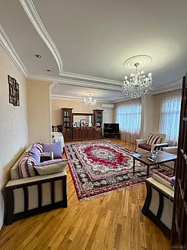 Satılır 5 otaqlı mənzil 130 m² — Bakı, Həzi Aslanov qəs. 5 otaq 130.00 m²