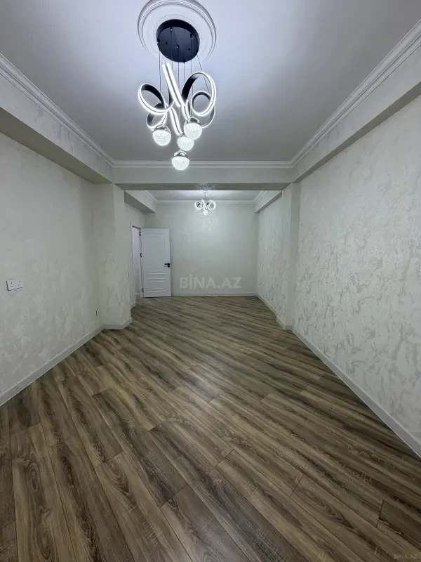 Satılır 2 otaqlı mənzil 70 m²