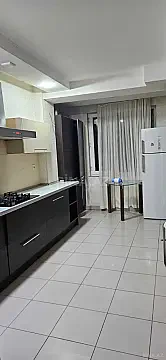 Kirayə verilir 3 otaqlı mənzil 100 m² — Bakı, Nərimanov 3 otaq 100.00 m²