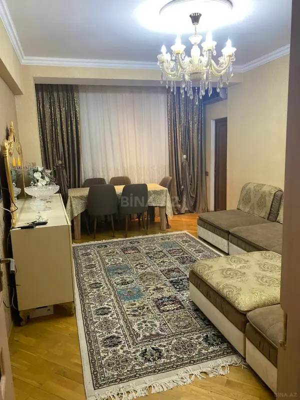 Satılır 2 otaqlı mənzil 70 m²